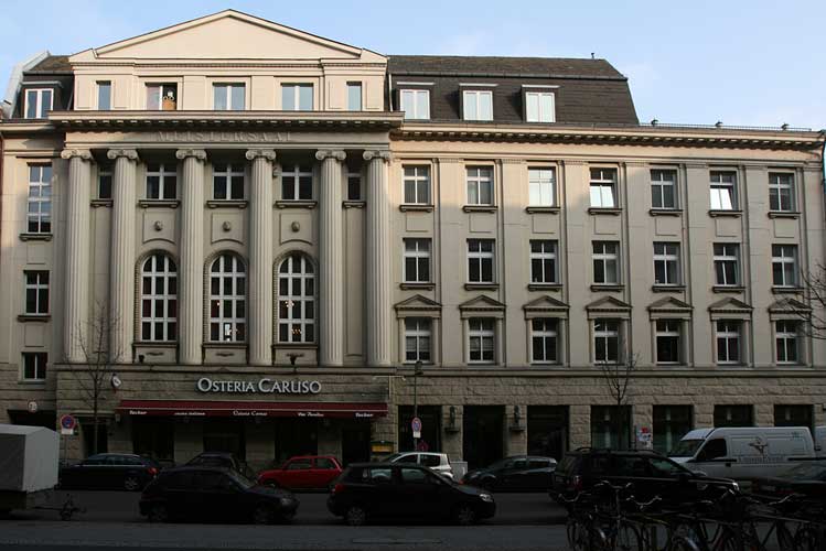 Faade of the Meistersaal with cars in front