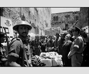 Triptych: David ben Gurion at the newly liberated Wailing Wall - Micha Bar-Am (1930), Jerusalem, 1967 - Photography - Magnum Photos