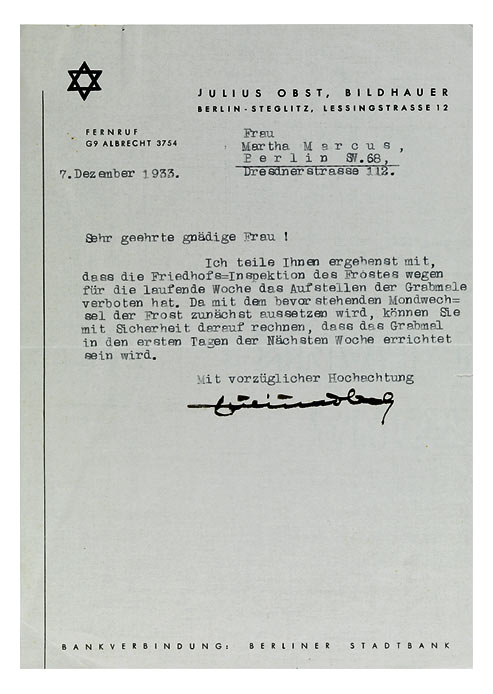 Kurzer maschinenschriftlicher Brief auf dem Briefpapier des Bildhauers Julius Obst. Den Briefkopf ziert ein Davidstern.