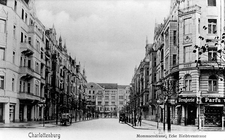 Postkarte mit historischer Ansicht der Mommsenstraße