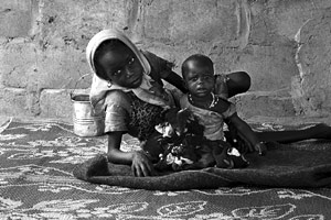 Flüchtlinge aus Darfur: Flüchtlingslager Bahai im Grenzgebiet Darfur, Sudan und Tschad - © Michal Ronnen Safdie, 2004