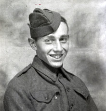 Felix Franks kurz nach seinem Eintritt in die britische Armee, Großbritannien 1944