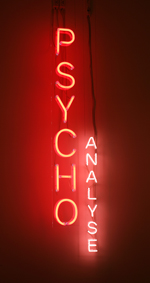 Neon-Sign: 'Psychoanalysis' - © Jewish Museum Berlin
