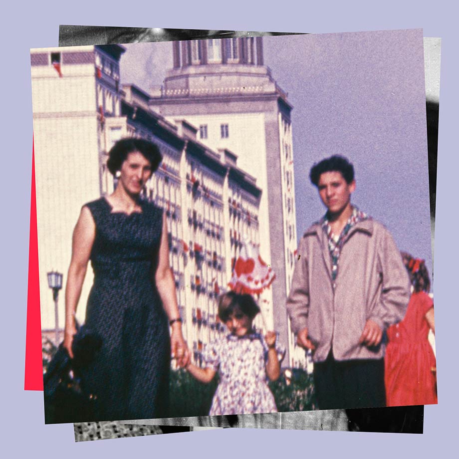 Designed graphic with overlapping photos and red squares, the top photo shows a woman with a child holding her hand, next to her a teenager, in the background the so-called workers' palaces in Stalinallee.