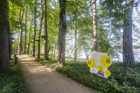 Soundinstallation im Garten des Haus der Wannseekonferenz