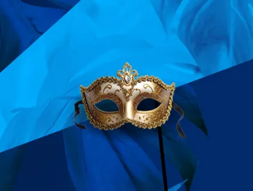 Gestaltetes Visual in Blautönen mit einer goldenen Maskenball-Maske.