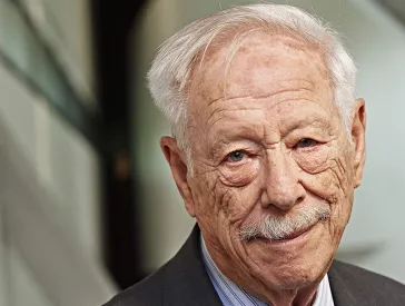 Portraitfoto von W. Michael Blumenthal