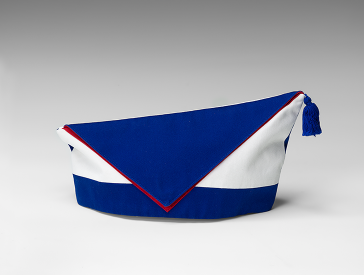 Handmade blue-white-red Krätzchen of the Köllsche Kippa Köpp Jewish carnival society, left side