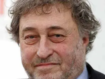 Portrait of Micha Brumlik.