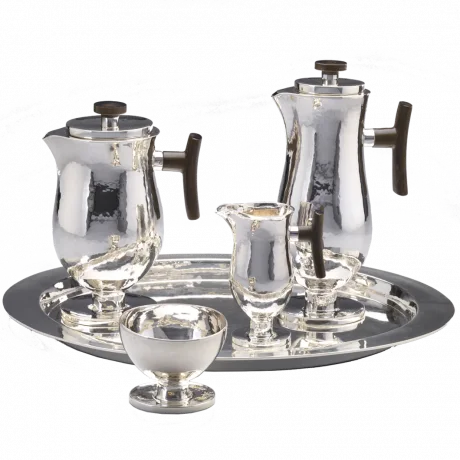 Silbernes Kaffee- und Teeservice bestehend aus Kaffeekanne, Teekanne, Sahnekännchen, Zuckerschale und Tablett
