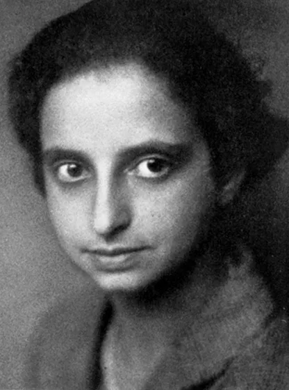 Black and white photo of a woman.