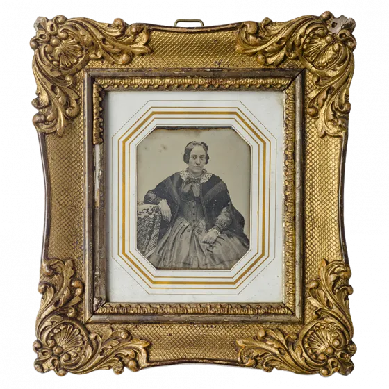 Daguerreotype with gold frame and white passe-partout