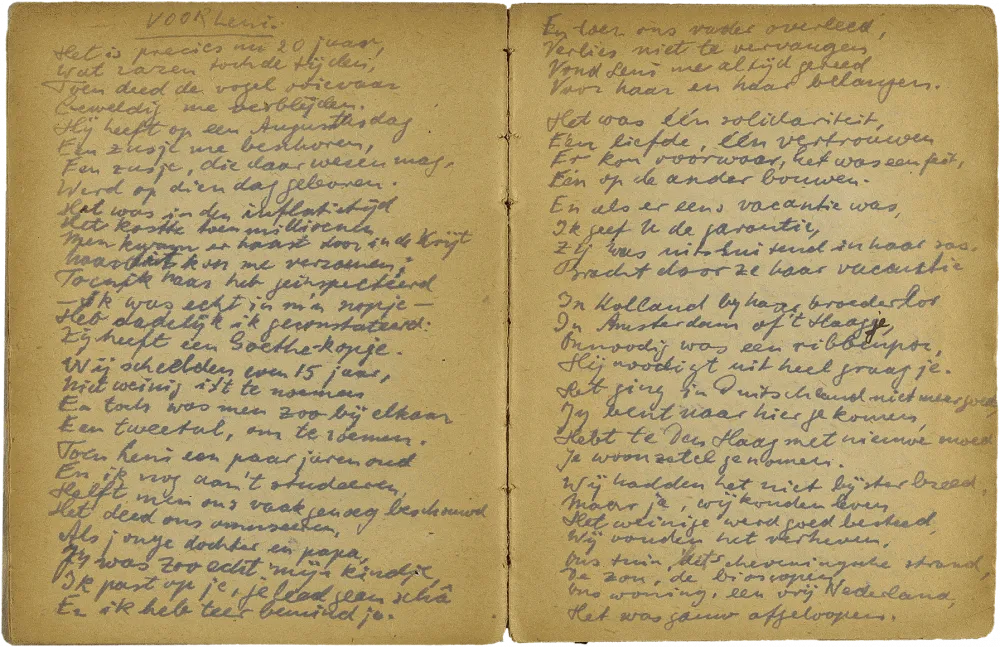 Handschriftlich verfasste Doppelseite mit Überschrift „VOOR Leni“.