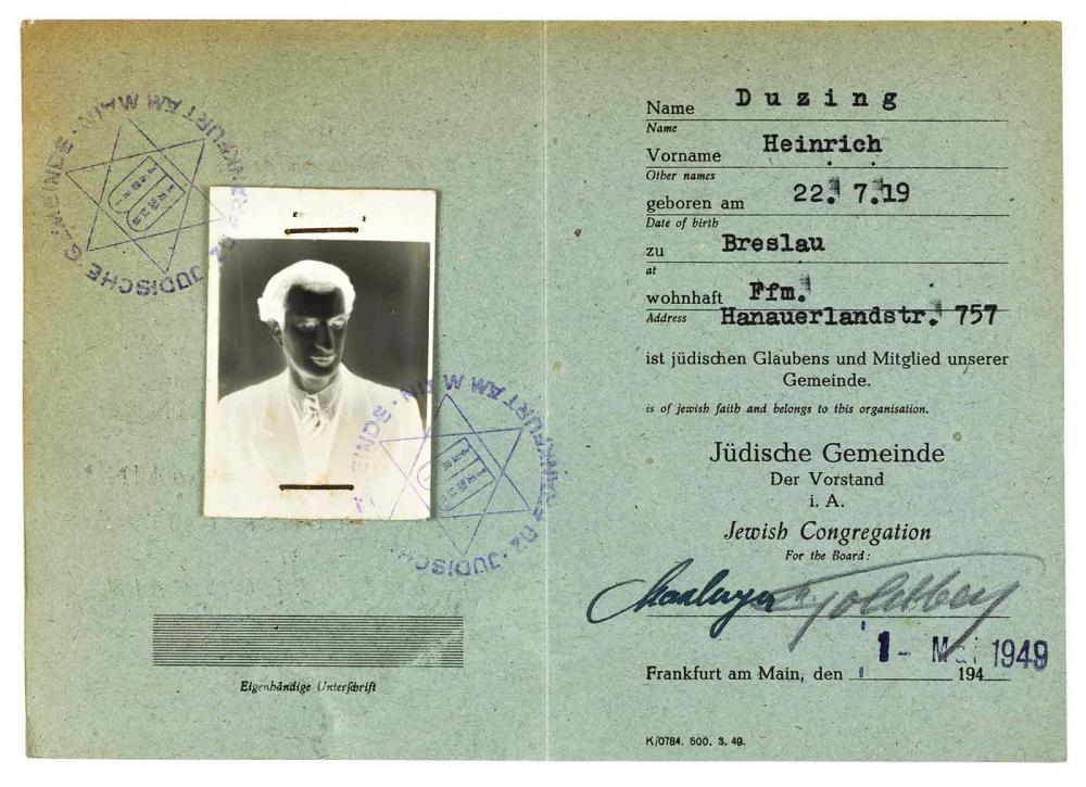 Membership card with a negative passport photo, the man was born in Breslau