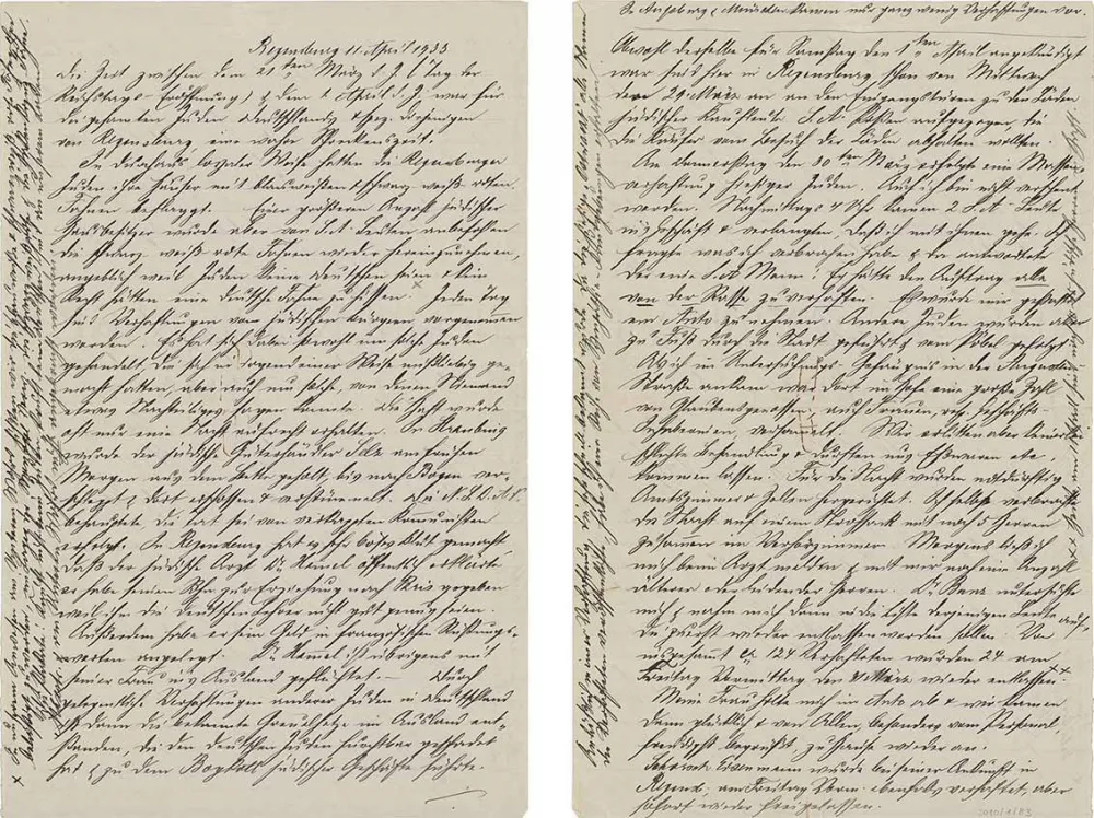 Zweiseitiger handschriftlicher Bericht mit eng beschriebenen Zeilen, auch die Rändern beider Seiten sind mit Einschübe zum Text beschriftet