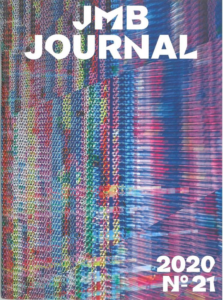 Cover des JMB Journals Nummer 21, darauf ist ein unscharfer, bunter Vorhang aus Metallketten zu sehen.