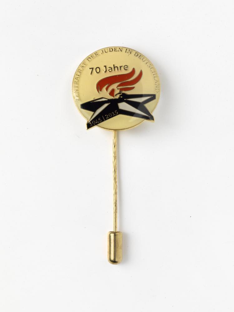 Pin for the 70th Anniversary of the Liberation on 9 May 2015
