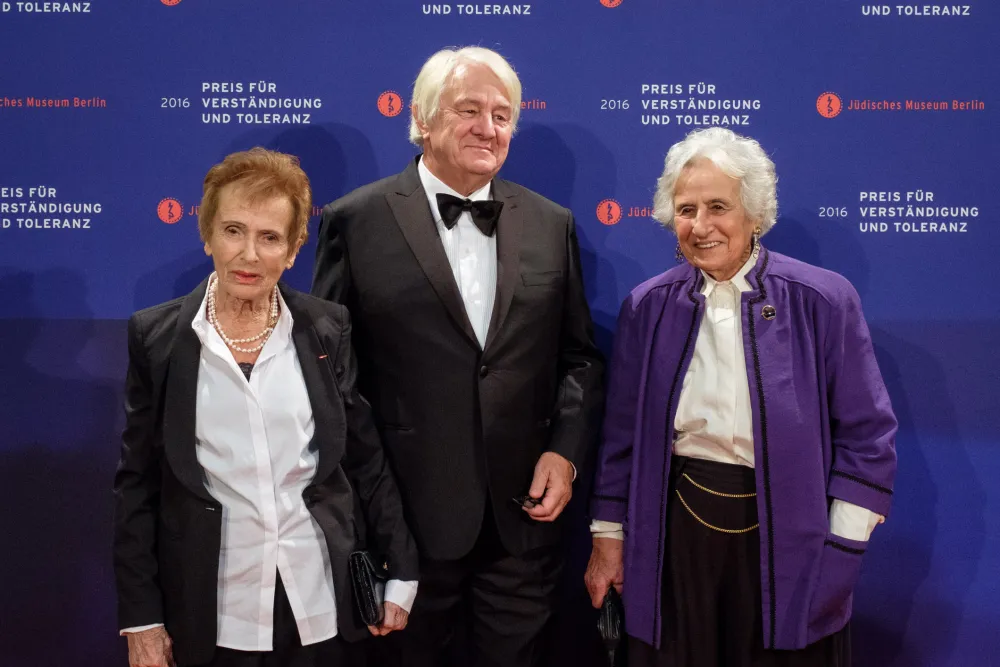 Anniversary dinner 2016: Award winners Renate Lasker-Harpprecht and Anita Lasker-Wallfisch and award winner Hasso Plattner