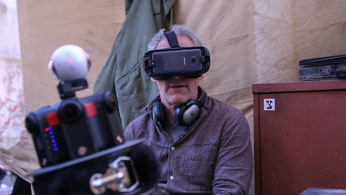 Dani Levy mit VR-Brille 