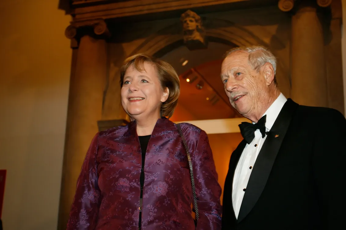 Anniversary dinner 2006: Angela Merkel and W. Michael Blumenthal 