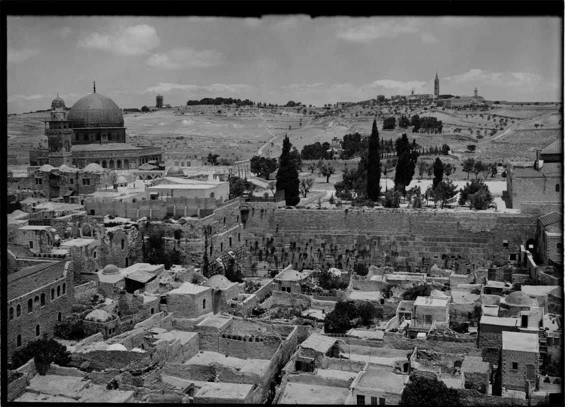 Aerial view in black and white, on the left in the picture you can see the Dome of the Rock