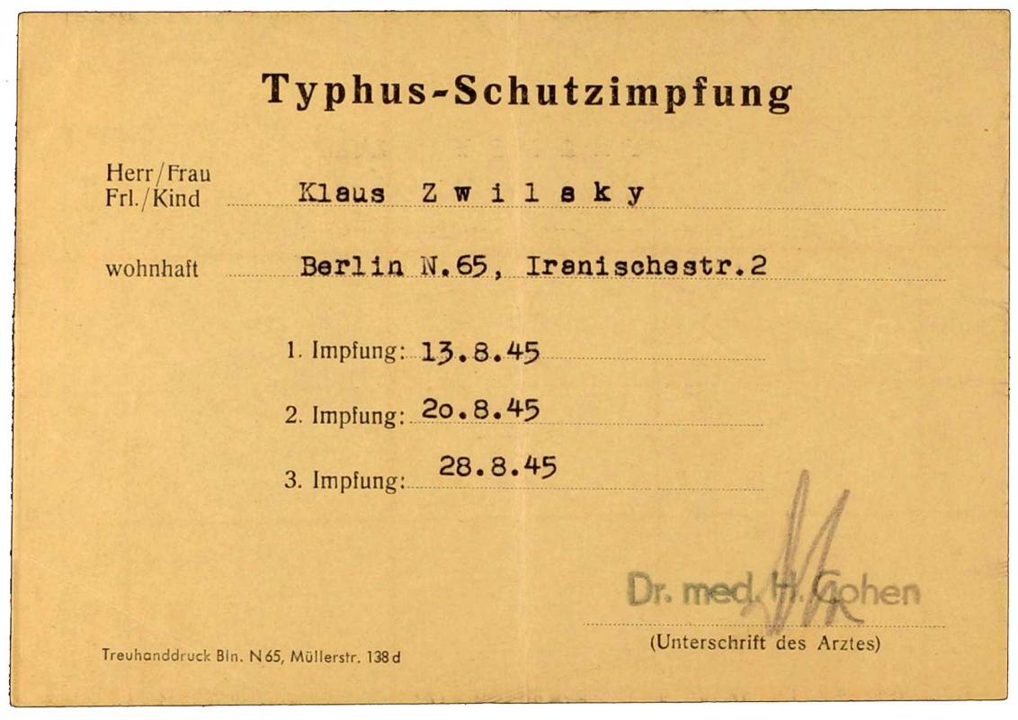Vaccine certificate for Klaus Zwilsky, issued by Dr. Helmut Cohen, printed form, filled out by hand 