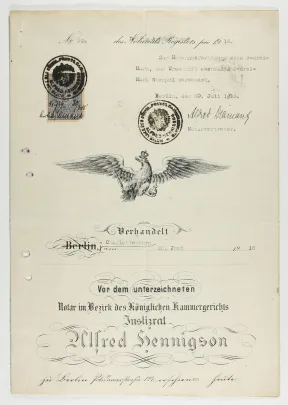 Seite des Adoptionsvertrags mit preu&szlig;ischem Adler, Briefmarke und Stempeln.